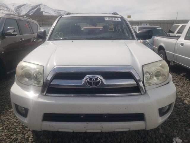 JTEBU14R470117940 - 2007 TOYOTA 4RUNNER SR5 WHITE photo 5