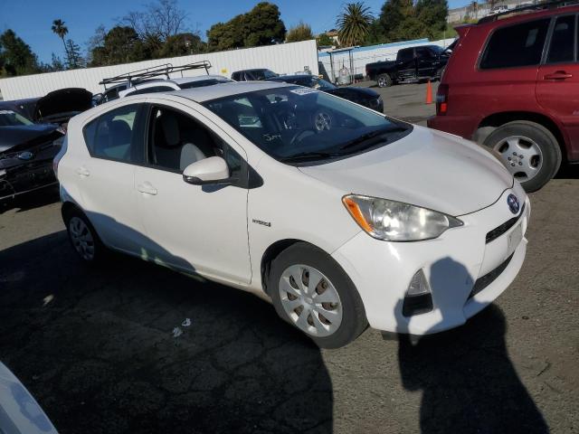 JTDKDTB37C1020086 - 2012 TOYOTA PRIUS C WHITE photo 4