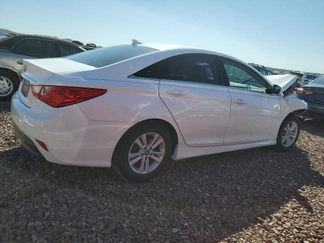 5NPEB4AC0EH816359 - 2014 HYUNDAI SONATA GLS WHITE photo 3