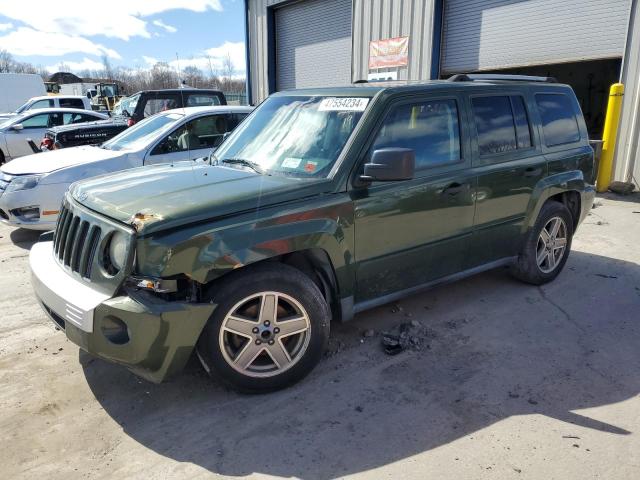 1J8FF48W07D320410 - 2007 JEEP PATRIOT LIMITED GREEN photo 1