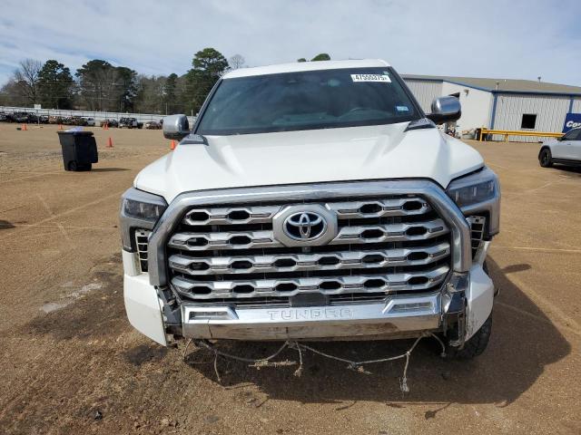 5TFMC5AB3PX001702 - 2023 TOYOTA TUNDRA CREWMAX PLATINUM თეთრი ფოტო 5
