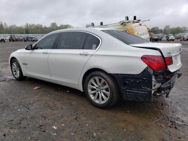 WBAYF4C56DDE23602 - 2013 BMW 740 LXI WHITE photo 2