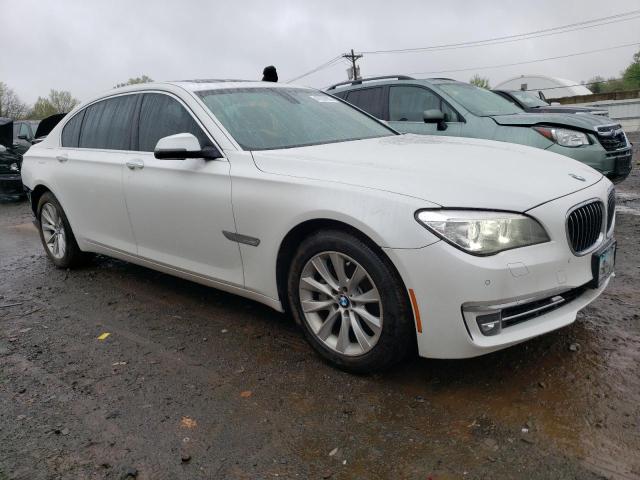 WBAYF4C56DDE23602 - 2013 BMW 740 LXI WHITE photo 4