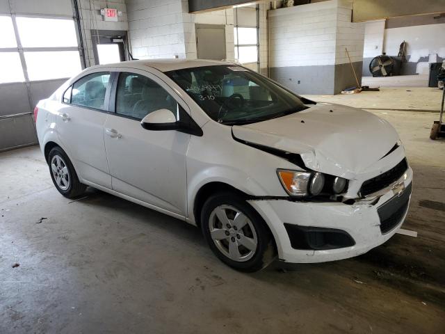 1G1JA5SH3D4181278 - 2013 CHEVROLET SONIC LS WHITE photo 4