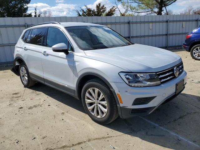 3VV3B7AX6JM051885 - 2018 VOLKSWAGEN TIGUAN SE WHITE photo 4