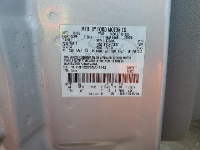 1FTRF12276NA41442 - 2006 FORD F150 SILVER photo 12