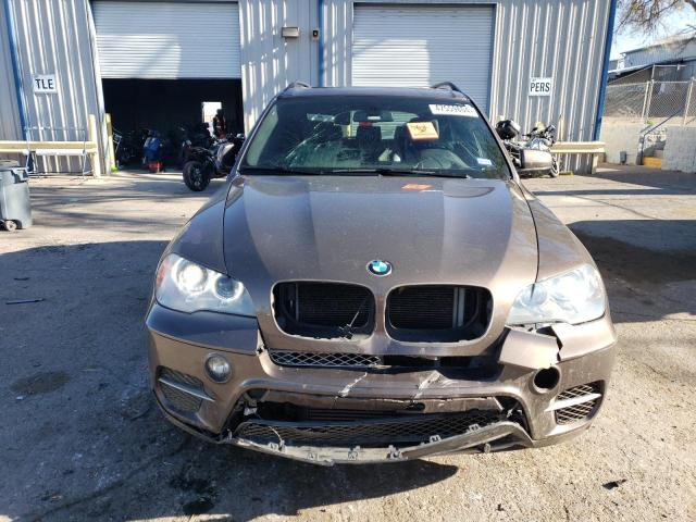 5UXZW0C56CL671560 - 2012 BMW X5 XDRIVE35D BROWN photo 5