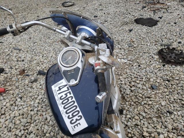 JS1VS54A142100368 - 2004 SUZUKI VL800 BLUE photo 5