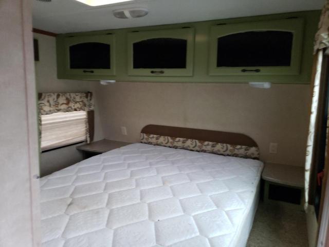 4YDT27728C1532230 - 2012 KEYSTONE SPRINTER WHITE photo 5