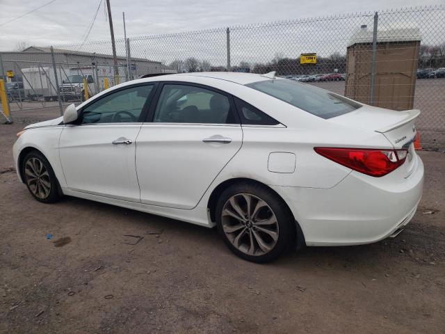 5NPEC4ABXDH799783 - 2013 HYUNDAI SONATA SE WHITE photo 2