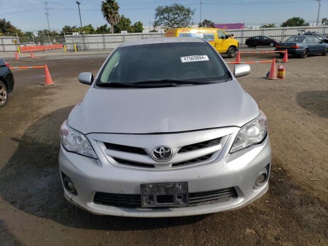 2T1BU4EE3BC647641 - 2011 TOYOTA COROLLA BASE SILVER photo 5