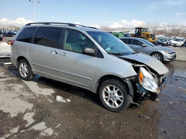 5TDBA23C94S004817 - 2004 TOYOTA SIENNA LE SILVER photo 4