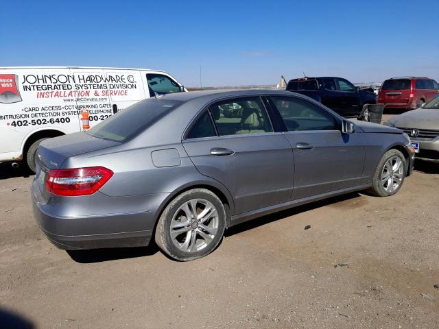 WDDHF8HBXAA093987 - 2010 MERCEDES-BENZ E 350 4MATIC GRAY photo 3