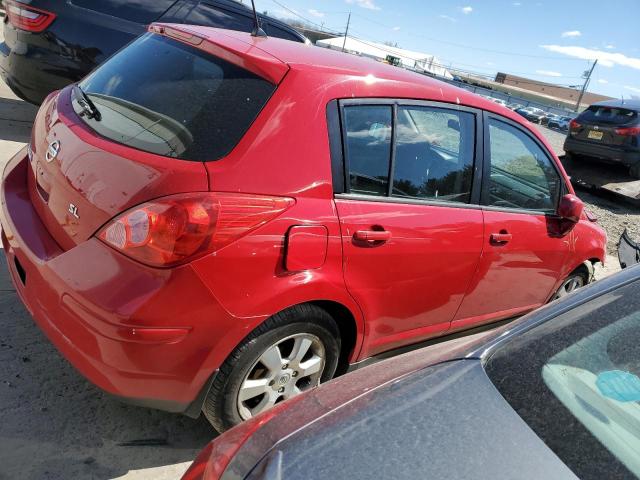 3N1BC13E99L389477 - 2009 NISSAN VERSA S RED photo 3