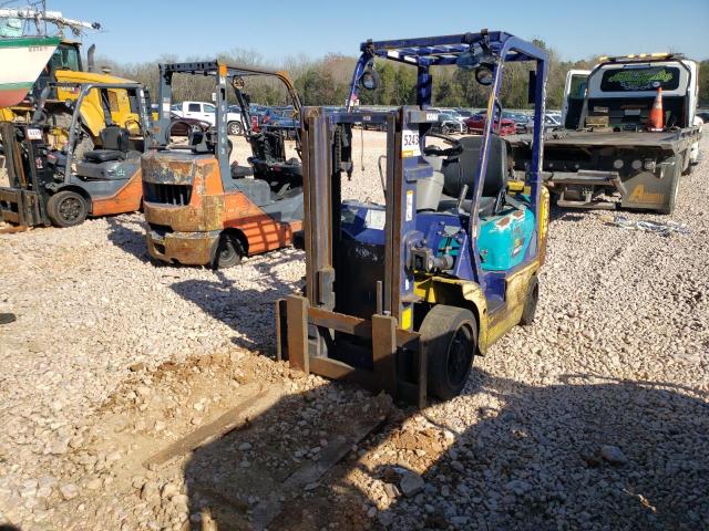 566958A - 2003 KOMATSU FORKLIFT TWO TONE photo 2