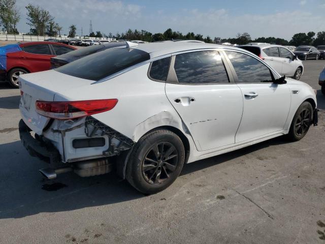 5XXGT4L36JG198585 - 2018 KIA OPTIMA LX WHITE photo 3