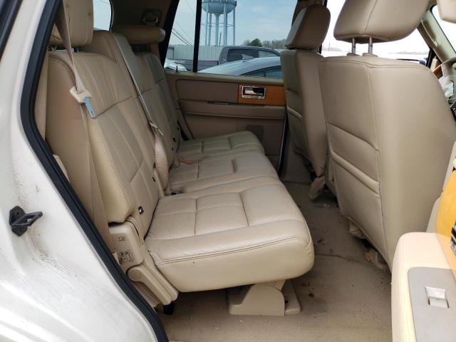 5LMFU28528LJ07158 - 2008 LINCOLN NAVIGATOR 白色 照片 11