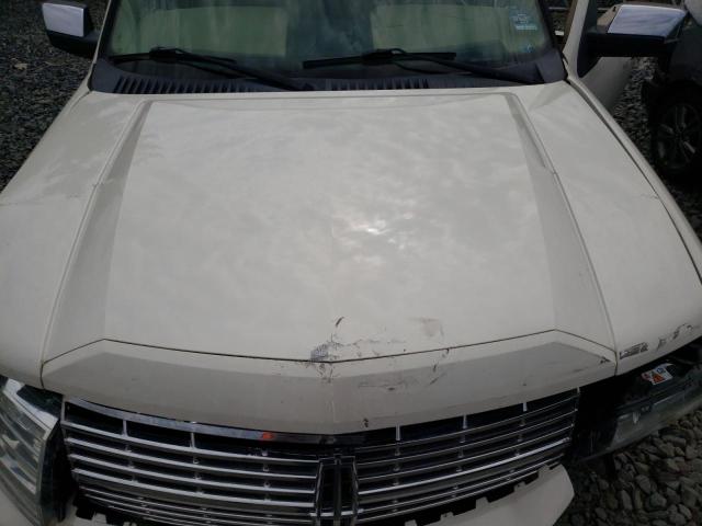 5LMFU28528LJ07158 - 2008 LINCOLN NAVIGATOR WHITE photo 12