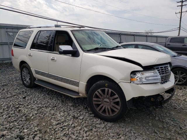 5LMFU28528LJ07158 - 2008 LINCOLN NAVIGATOR 白色 照片 4