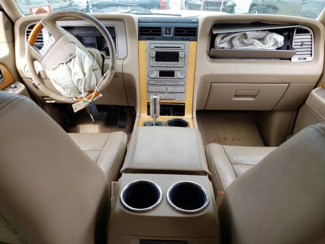 5LMFU28528LJ07158 - 2008 LINCOLN NAVIGATOR 白色 照片 8