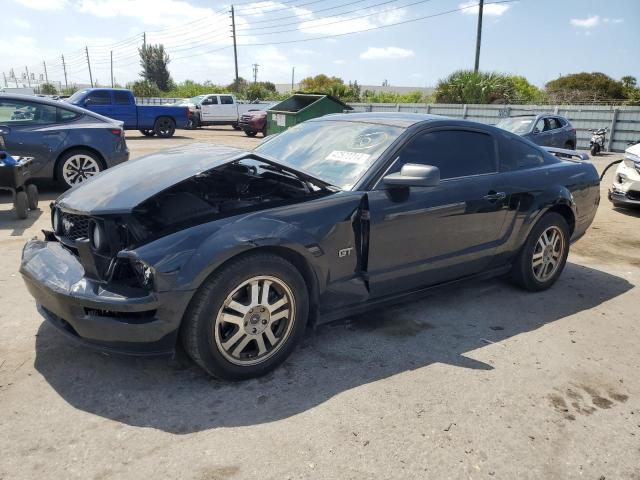 1ZVFT82H855119571 - 2005 FORD MUSTANG GT BLACK photo 1