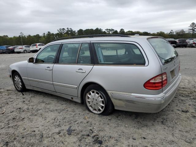 WDBJH65J6YB045265 - 2000 MERCEDES-BENZ E 320 SILVER photo 2