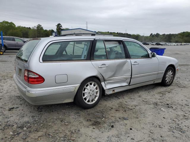 WDBJH65J6YB045265 - 2000 MERCEDES-BENZ E 320 SILVER photo 3