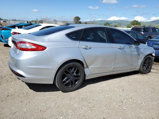 3FA6P0H73GR388980 - 2016 FORD FUSION SE SILVER photo 3