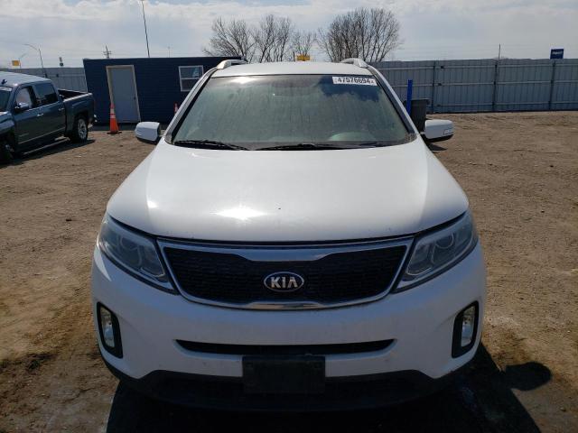 5XYKTCA67FG587093 - 2015 KIA SORENTO LX WHITE photo 5