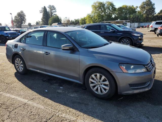 1VWAP7A3XEC009020 - 2014 VOLKSWAGEN PASSAT S GRAY photo 4