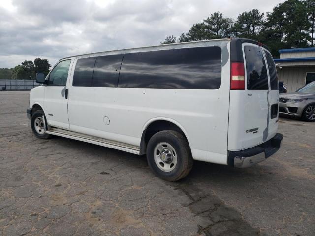 1GAHG39U641208561 - 2004 CHEVROLET EXPRESS G3 WHITE photo 2