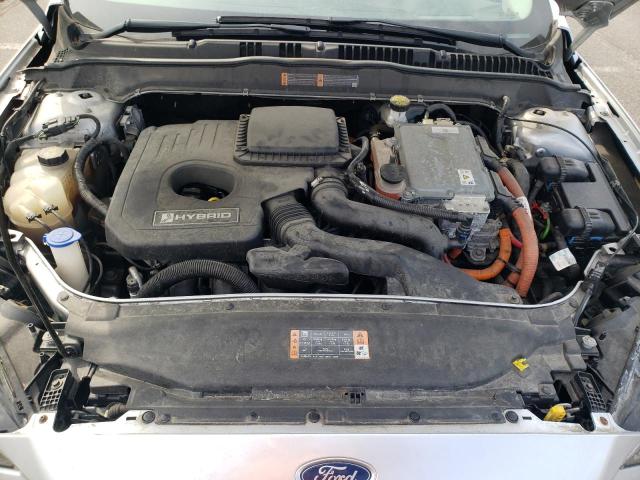 3FA6P0LU9KR204518 - 2019 FORD FUSION SE SILVER photo 11