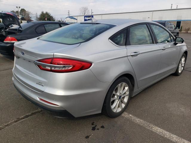 3FA6P0LU9KR204518 - 2019 FORD FUSION SE SILVER photo 3