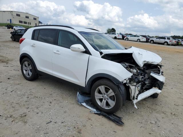 KNDPB3A27C7241110 - 2012 KIA SPORTAGE BASE WHITE photo 4