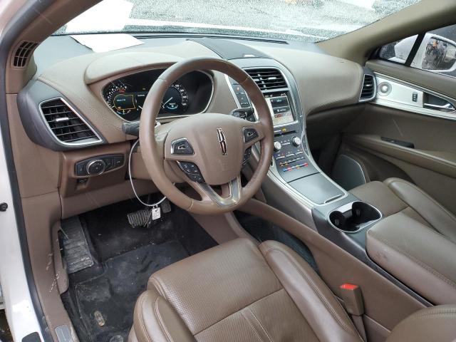 2LMPJ8LP7HBL31056 - 2017 LINCOLN MKX RESERVE أبيض صورة 8