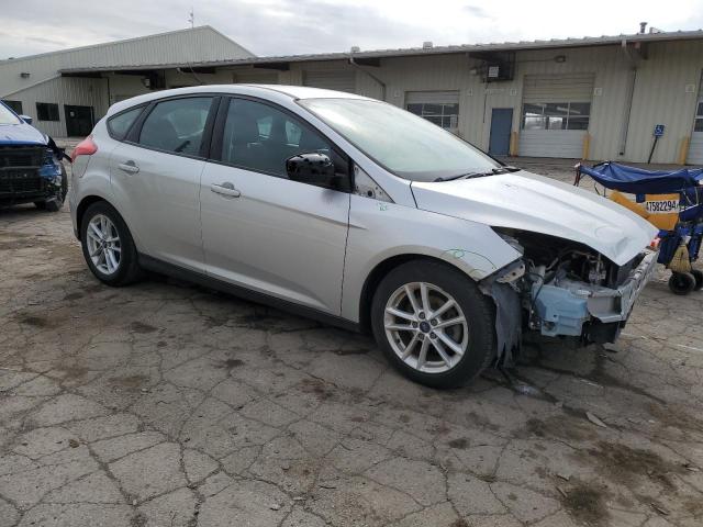 1FADP3K23FL325378 - 2015 FORD FOCUS SE SILVER photo 4