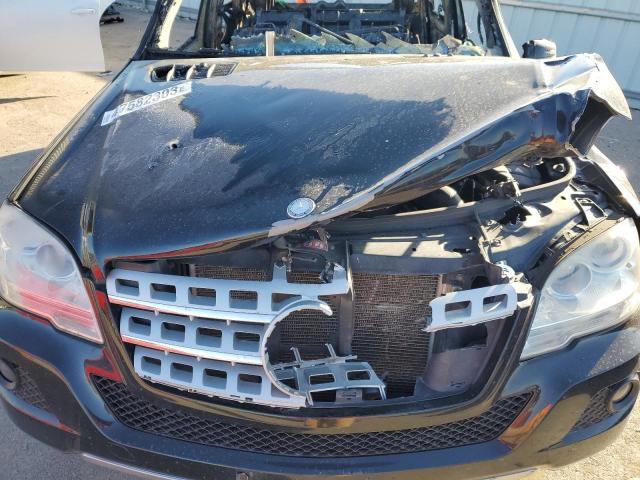 4JGBB8GB8BA685429 - 2011 MERCEDES-BENZ ML 350 4MATIC BLACK photo 12