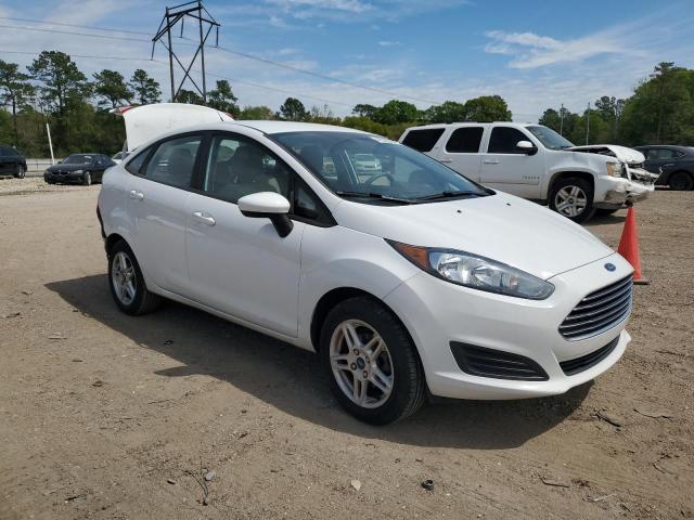 3FADP4BJ3KM123856 - 2019 FORD FIESTA SE WHITE photo 4