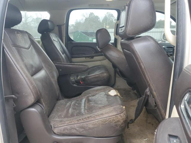 1GYUCKEF0AR257443 - 2010 CADILLAC ESCALADE ESV PLATINUM თეთრი ფოტო 11