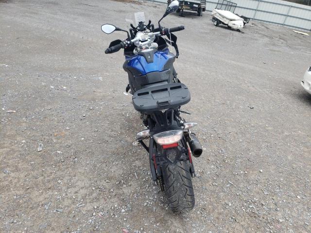 WB10D1307JZ463415 - 2018 BMW S 1000 XR BLUE photo 4