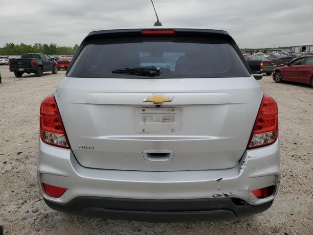 KL7CJKSB7JB563473 - 2018 CHEVROLET TRAX LS SILVER photo 6