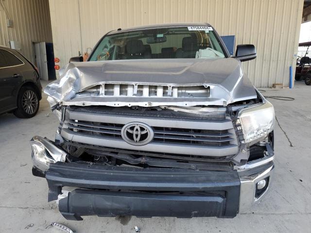 5TFEY5F12FX184563 - 2015 TOYOTA TUNDRA CREWMAX SR5 SILVER photo 5