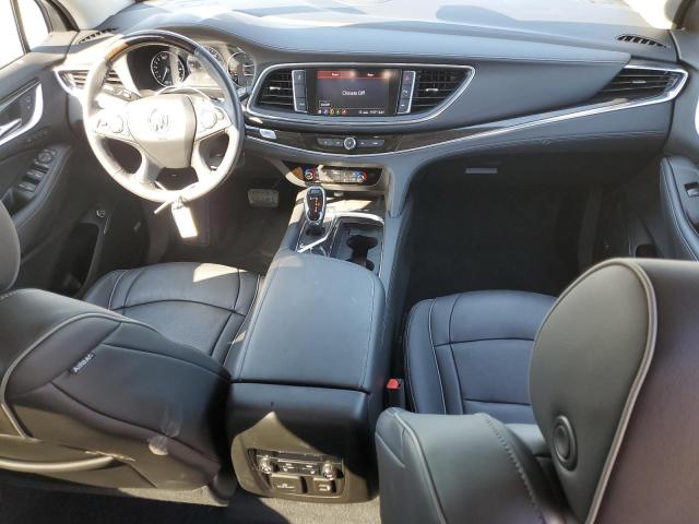 5GAERDKW6MJ261347 - 2021 BUICK ENCLAVE AVENIR WHITE photo 8