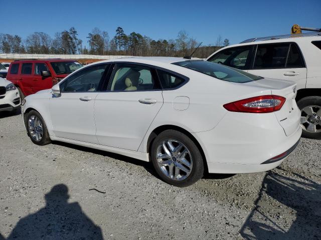 3FA6P0HR1DR274473 - 2013 FORD FUSION SE WHITE photo 2