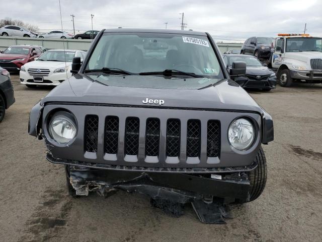 1C4NJRFB6GD805634 - 2016 JEEP PATRIOT LATITUDE GRAY photo 5