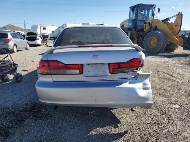 1HGCG16561A047600 - 2001 HONDA ACCORD EX SILVER photo 6