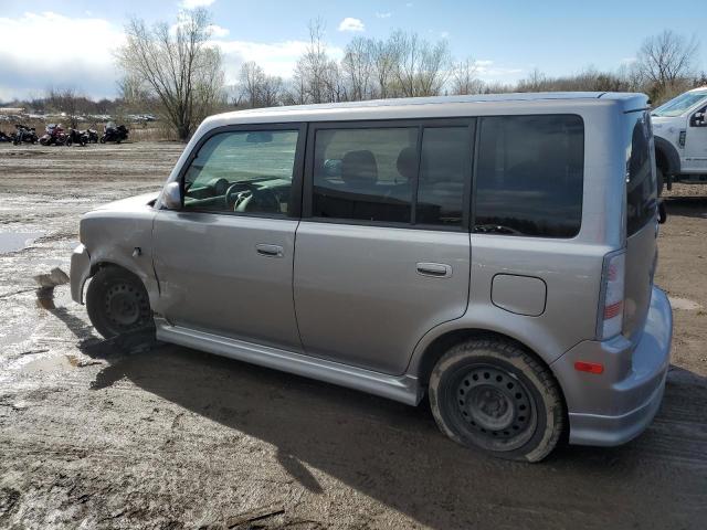 JTLKT324650170683 - 2005 TOYOTA SCION XB GRAY photo 2