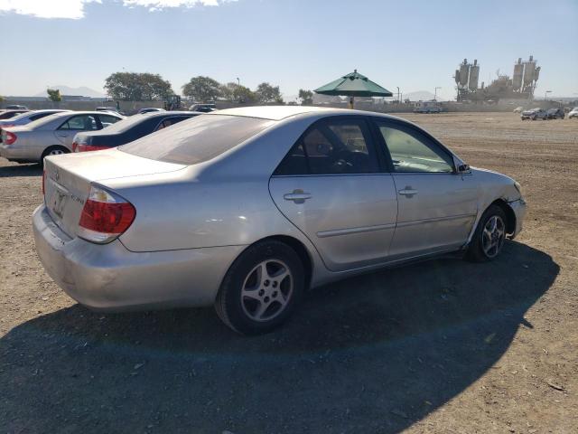 4T1BE32KX6U164878 - 2006 TOYOTA CAMRY LE SILVER photo 3