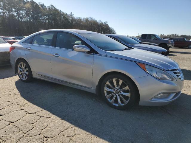 5NPEC4AB6CH396818 - 2012 HYUNDAI SONATA SE SILVER photo 4