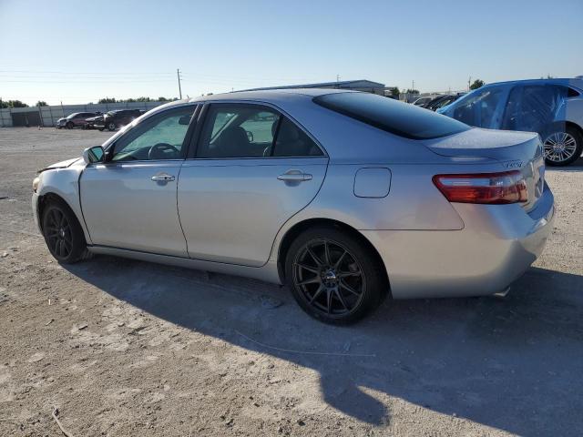 4T1BK46K69U079985 - 2009 TOYOTA CAMRY SE SILVER photo 2